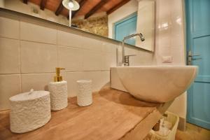 A bathroom at Il Molino