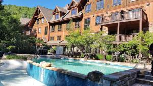 Gallery image of Tremblant Prestige-Etoile Du Matin 1520-3 in Mont-Tremblant