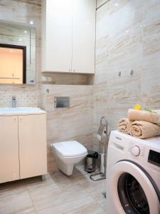 Łazienka w obiekcie Apartament 3 pokoje, parking, balkon - Gdańsk Centrum