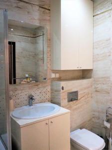 Łazienka w obiekcie Apartament 3 pokoje, parking, balkon - Gdańsk Centrum