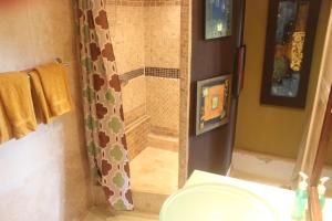 Gallery image of mame trees in West End