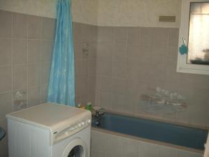Kylpyhuone majoituspaikassa Millau Aveyron Location Vacances