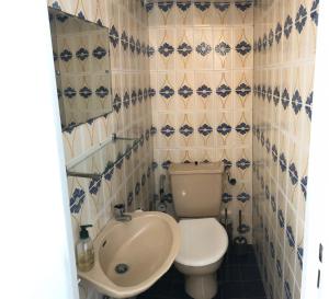 Ένα μπάνιο στο **** Panoramic Top Roof in Beaulieu **** +13 φωτογραφίες