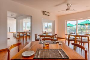 Gallery image of Fairway Sunset Serviced Apartments in Galle