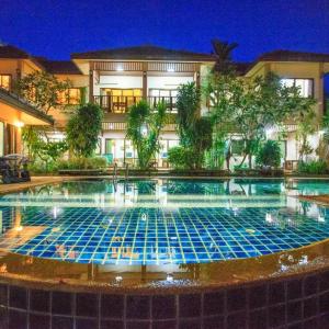 Swimming pool sa o malapit sa Meewaya Hotel