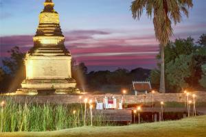 Aed väljaspool majutusasutust Sriwilai Sukhothai
