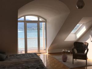 Część wypoczynkowa w obiekcie Ferienwohnung Töschling Wörthersee