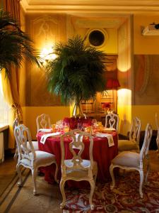 Uma área de estar em NARUTIS Hotel - Small Luxury Hotels of The World