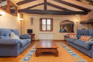 Posezení v ubytování Casona De La Salceda