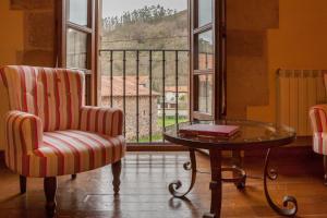 Posezení v ubytování Casona De La Salceda