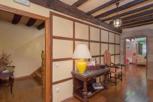 Posezení v ubytování Casona De La Salceda