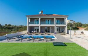 Bazén v ubytování Villa Wonderview nebo v jeho okolí