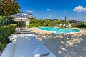 The swimming pool at or close to Villa La Quiete