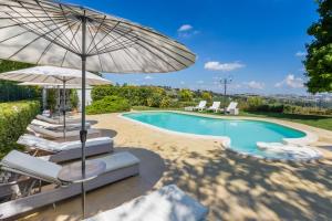 The swimming pool at or close to Villa La Quiete