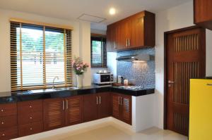 Cucina o angolo cottura di Samui Honey Suite