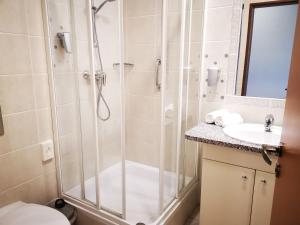 A bathroom at Thermal Hotel Visegrád