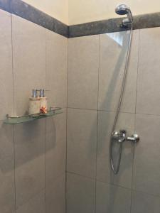 Ένα μπάνιο στο Wina Ubud B&B