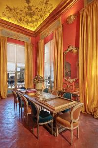 Restaurant o iba pang lugar na makakainan sa Palazzo di Alcina - Residenza d'Epoca - Luxury-