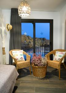 A seating area at Hostal Sa Malica