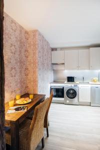 Una cocina o zona de cocina en HOMEABOUT SAN BERNARDO Apartment I