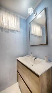 Koupelna v ubytování Feakia apartment 2
