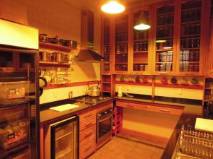 A cozinha ou cozinha compacta de Hostal Rio Amazonas