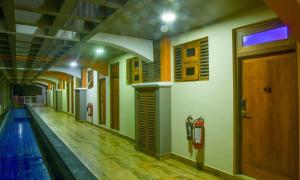 Bazén v ubytování Ceylon Sea Hotel nebo v jeho okolí