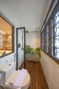 Koupelna v ubytování Manhattan Residence By Reunion + 37 fotografií