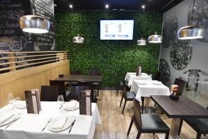 Restauracja lub miejsce do jedzenia w obiekcie DWO Urban Granada