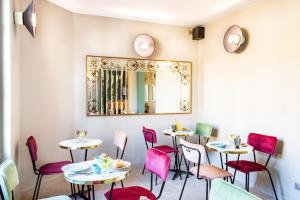 Posezení v ubytování Hotel des Iris