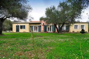 Fotografie z fotogalerie ubytování Villa Kouris v destinaci Chlomatianá