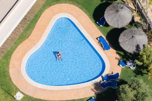 Basen w obiekcie Benidorm High rise apartments - Sea Views - Torre Lugano lub w pobliżu