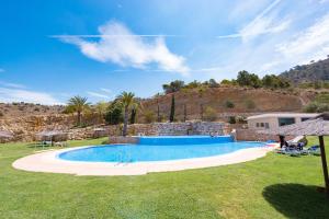 Basen w obiekcie Benidorm High rise apartments - Sea Views - Torre Lugano lub w pobliżu