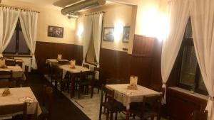 A restaurant or other place to eat at Pension Plestil