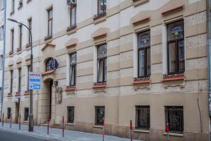 Budova, v ktorej sa hostel nachádza