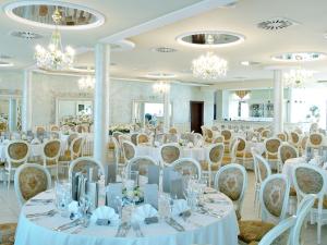Restaurace v ubytování Hotel Fajkier + 37 fotografií