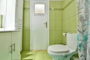 Kylpyhuone majoituspaikassa Manolitos Apartments 5