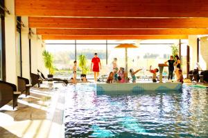 Bazén v ubytování Hotel Fajkier nebo v jeho okolí