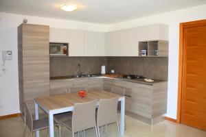 Fotografia z galérie ubytovania Apartment in Lignano Sabbiadoro 21787 v Lignano Sabbiadoro