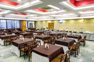 Hotel Tip Top Plaza餐厅或其他用餐的地方