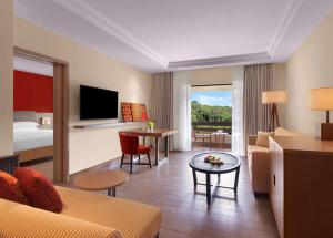 TV a/nebo společenská místnost v ubytování Hyatt Regency Kuantan Resort