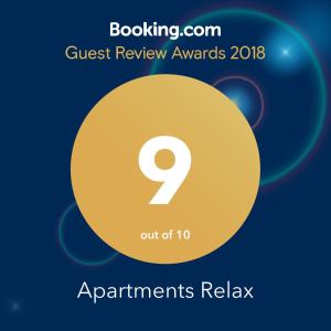 バレンシアにあるApartments Relaxの黄色の円