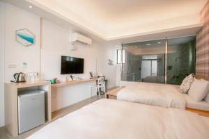 Gallery image of Love Tour in Magong