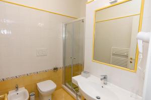 A bathroom at Ambra Sorrento Suites Short Rent