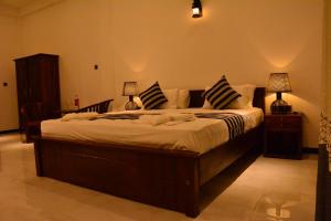 Voodi või voodid majutusasutuse skyresort toas