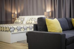 Posedenie v ubytovaní Apartment Aspalathos Centar - City center, a few minutes' walking distance to the UNESCO Palace, parking lot in front of the apartment