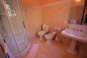 Imagen de la galería de Agriturismo Dei - Villa il Boschetto Luxury suite, en Montepulciano 6 fotos más