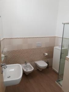 A bathroom at Il lago del Mugello B&B