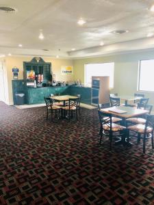 Veitingastaður eða matsölustaður á Days Inn & Suites by Wyndham Stuttgart