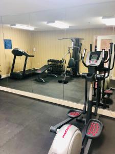 Líkamsræktarstöð og/eða líkamsræktaraðstaða á Days Inn & Suites by Wyndham Stuttgart